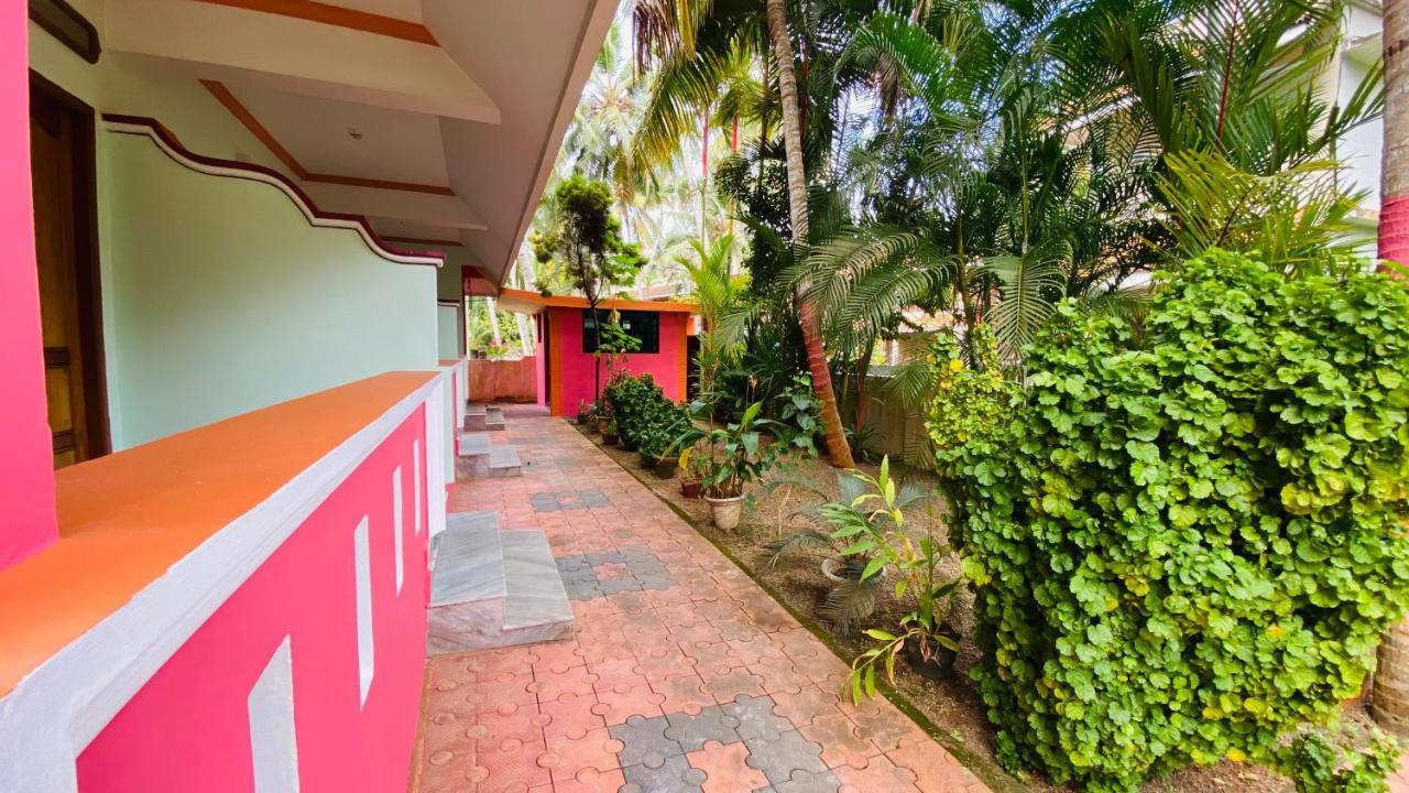 Packbag Comfort Bed & Breakfast Kovalam Exterior photo