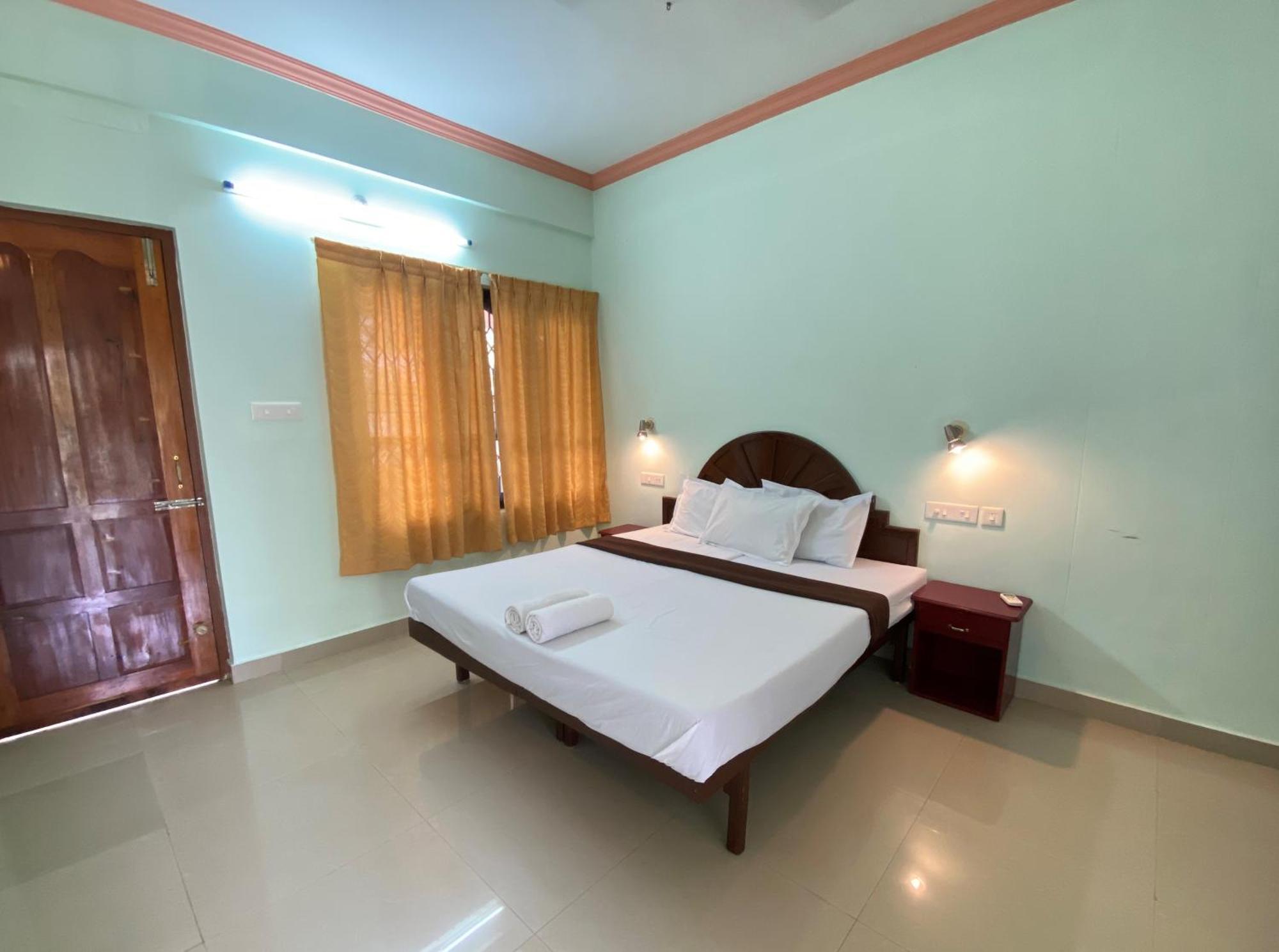 Packbag Comfort Bed & Breakfast Kovalam Exterior photo